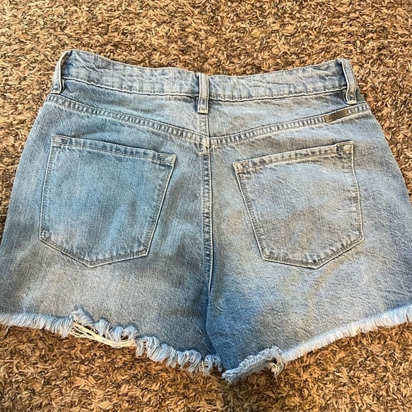 KanCan Denim Shorts - Picture 3 of 6